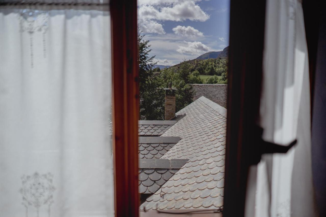 El Xalet De La Vall De Cardos Lladros Exterior photo